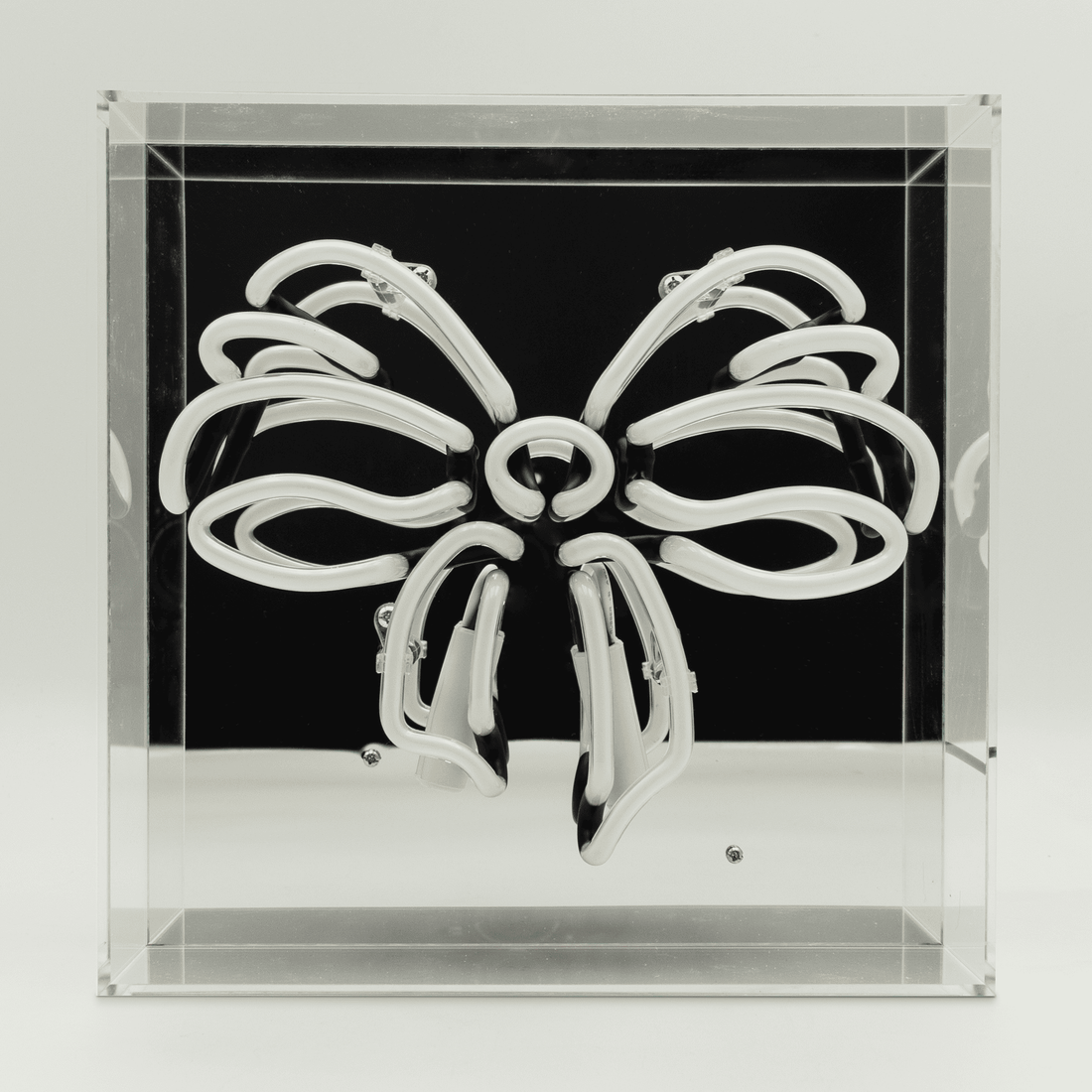 'Bow' Glass neon Sign - Locomocean Ltd