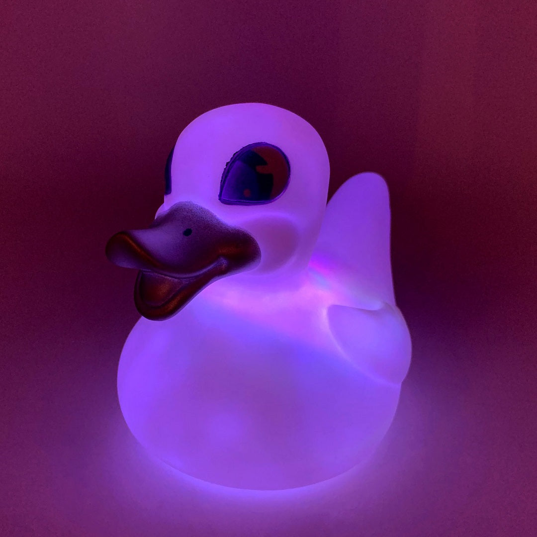 iDuck - 'Glow In The Duck' - Locomocean Ltd