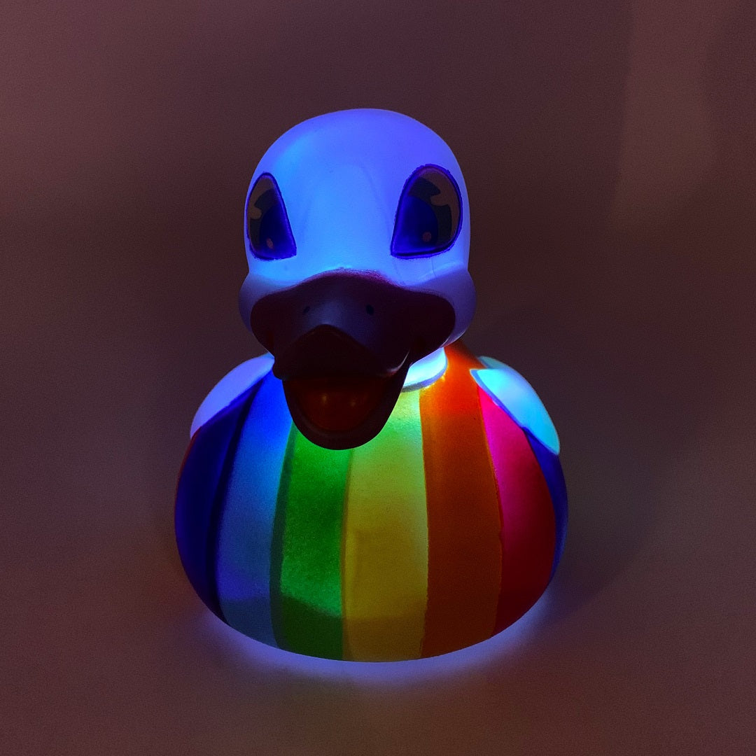 Proud Duck 'Glow In The Duck' - Locomocean Ltd