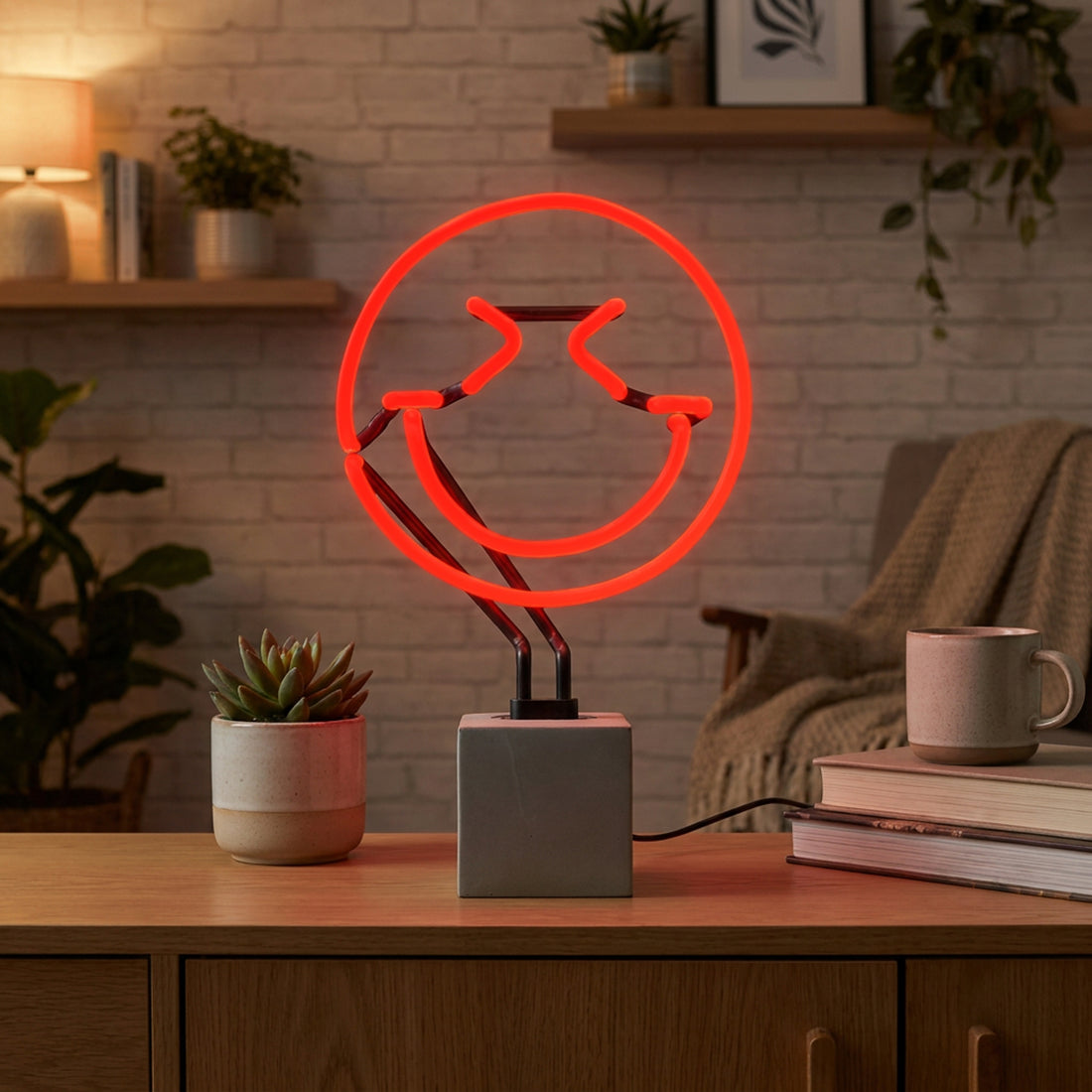 Giggle Red: S.W.Smiley Concrete Base Glass Neon