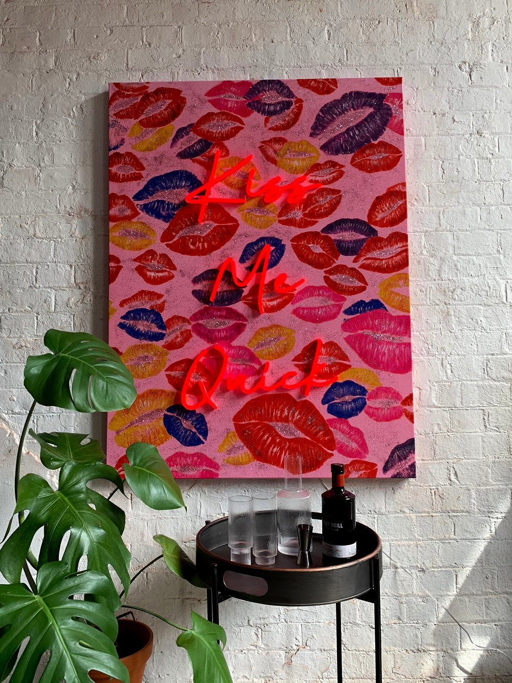'Kiss Me Quick' Wall Artwork - LED Neon - Locomocean Ltd